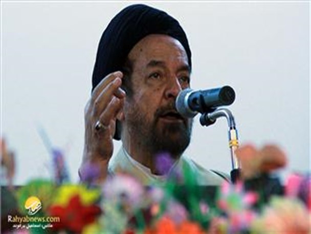 دولت یازدهم، اندیشه لیبرالیستی در پیش گرفته است/بعضی از دولتمردان با کمال بی شرمی، خون شهدا را پایمال می کنند