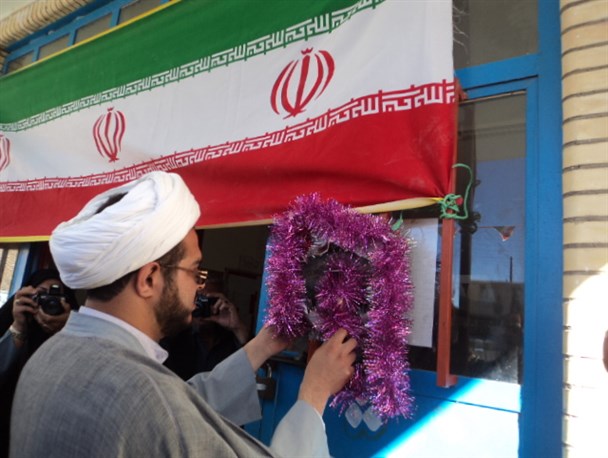 زنگ گلبانگ انقلاب در مدارس شهرستان رابر طنین انداز شد+تصاویر