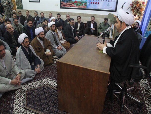 از سخنان طنز امام جمعه تا سوژه قرار دادن ریش خلیفه داعش
