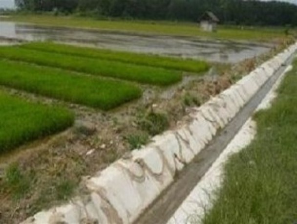 اجرای طرح پوشش بتنی کانال انتقال آب کشاورزی در آمل