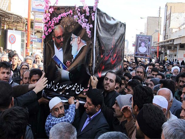 گزارش تصویری از مراسم تشییع پیکر شهید سعیدی زاده از جان باختگان حادثه منا در آبادان