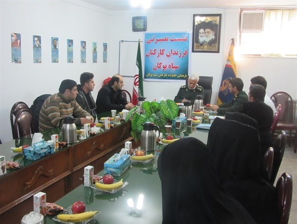 باید نسبت به مساله نفوذ بصیرت داشت
