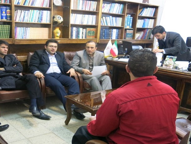 بازدید قضات ابهر و خرمدره از زندان مرکزی ابهر