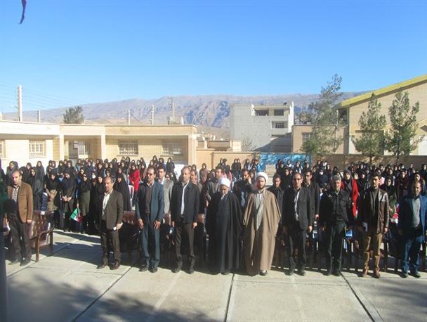 زنگ انقلاب در مدارس چرداول نواخته شد+تصاویر