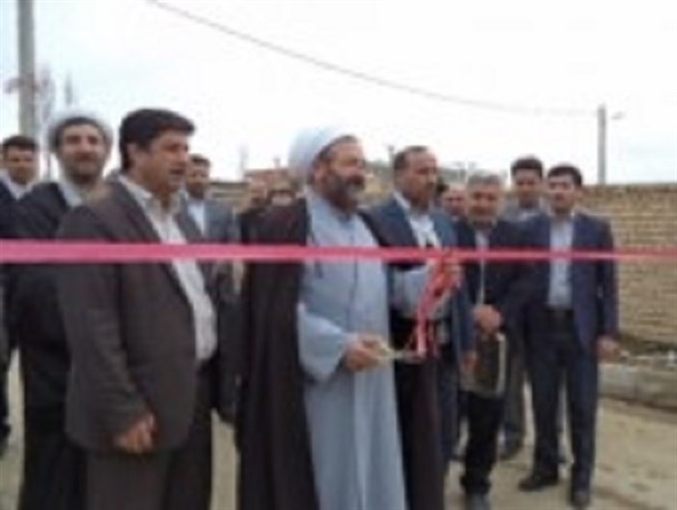 لکه گیری و آسفالت ریزی معابر روستایی ایجرود  آغاز شد