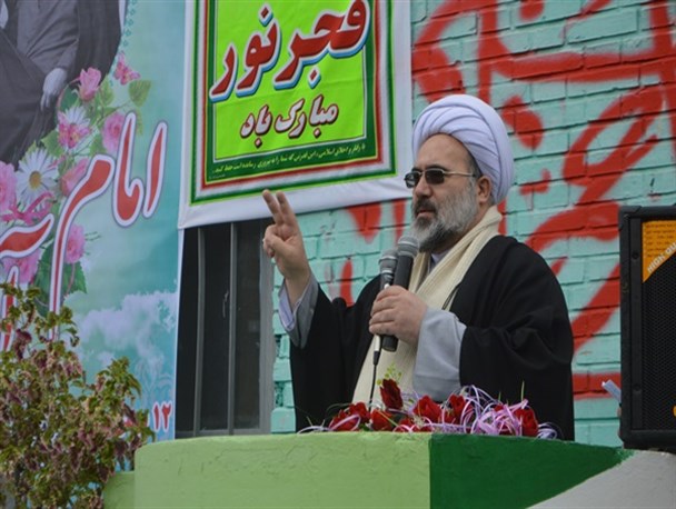 آرمان گرایی علمی و معنوی وظیفه دانش آموزان/ انقلاب اسلامی، مردم سالاری دینی را در ایران حاکم کرد