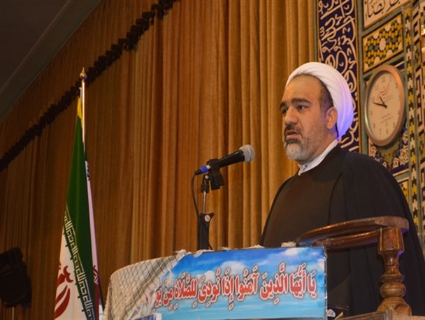 خط امام یعنی ایستادگی و یادگار امام یعنی در خط امام و رهبری بودن/دشمن بر روی پروژه نفوذ متمرکز شده است/ انقلابی بودن شرط نیست، انقلابی ماندن شرط است