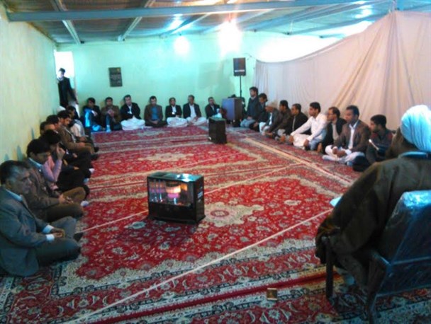 افراد با ایمان در مقابل کفر ایستادگی می کنند/امام خمینی (ره) نجات دهنده انقلاب اسلامی است