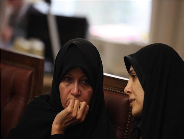 مبارزه برای حقوق زنان باید دائمی باشد