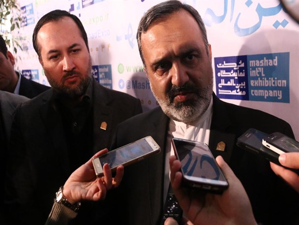 در جشنواره فجر خبرنگاران بلیت را بخرند اما ارشاد همه هزینه‌ها را پرداخت کند