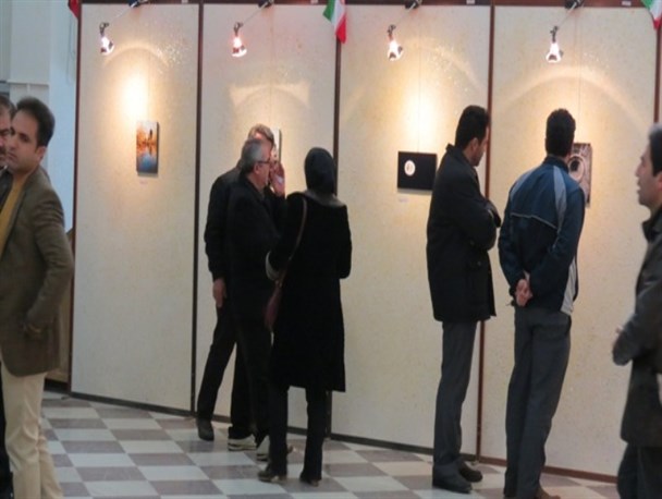 برپائی نمایشگاه عکاسی در نگارخانه ارشاد کامیاران +تصویر