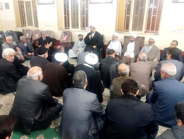 همین که کل جهان می خواهد انقلاب نباشد و ما هستیم، یعنی پیروزی