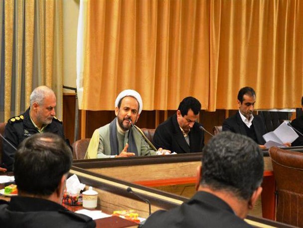 دولت و حامیانش از انتقادها ناراحت نشوند/ ایران هخامنشی هم دارای حقوق شهروندی بود