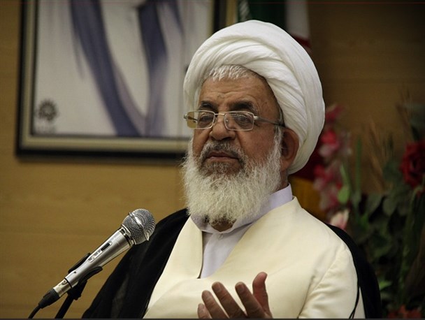 در مسئله اقلیت های مذهبی یزد متاسفانه زیاده روی و بزرگنمایی شده است/برخی افتخار نکنند که اقلیت ها آن ها را تایید می کنند