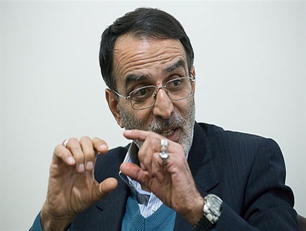 ترامپ خرمای فوت برجام را آماده کرده است/بازگشت قانون داماتو حاصل اعتماد اشتباه ظریف به جان کری