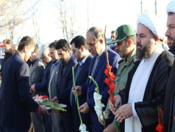 مزار شهدای پلدشت غبارروبی و گلباران شد + تصاویر