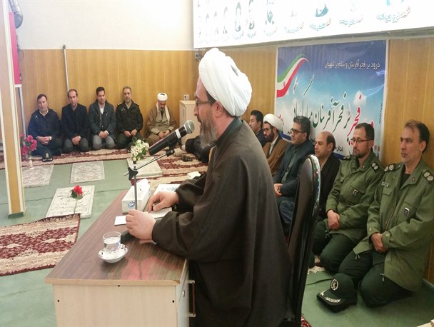 سهم خواهی آفت انقلاب اسلامی است/ مدیر باید پاسدار راه شهدا و اهداف امام راحل باشد