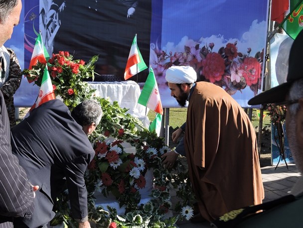 برگزاری مراسم گلباران تمثال مبارک امام خمینی (ره) + تصاویر