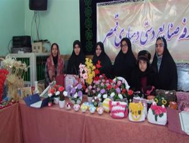 برپایی غرفه صنایع دستی در نمایشگاه دستاوردهای روستایی
