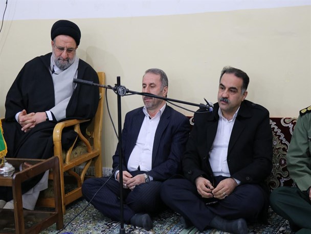 بیان عملکرد مسئولین مایه دلگرمی مردم خواهد شد