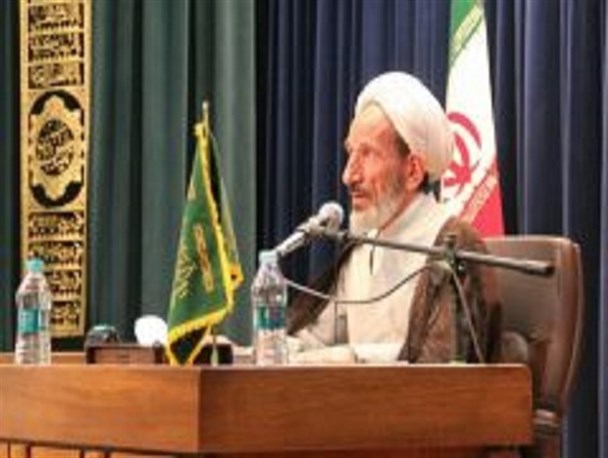 واردات کالا از کشورهای ضد انقلاب افتخار نیست/ فضای مجازی منبع مشکلات سیاسی و اقتصادی کشور است