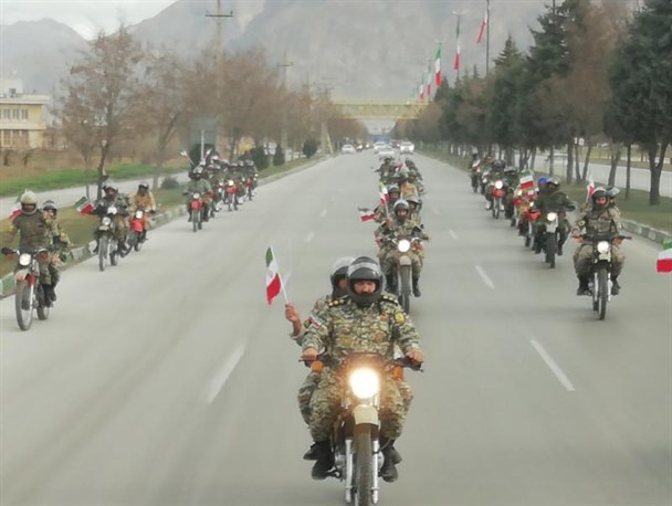برگزاری رژه «موتوری» در کرمانشاه همزمان با سالروز ورود امام به کشور