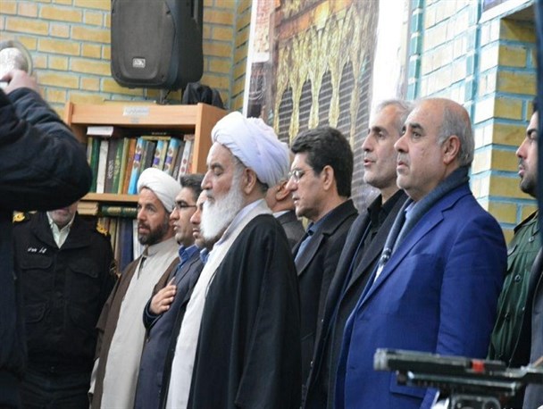 مراسم تجدید میثاق با آرمانهای امام (ره) و شهدا در گلزار شهدای کرمانشاه