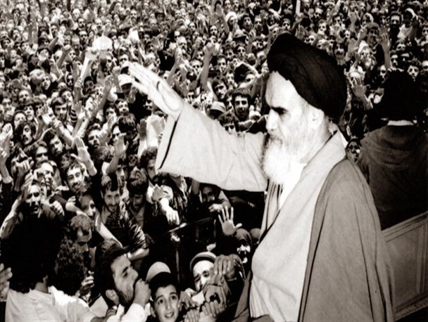 سیاست‌های کلان انقلاب اسلامی؛ نقشه راه حاکمیت دینی/ امور انقلاب و نظام باید به دست افراد کارآمد و مجاهد باشد