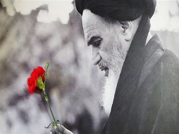 بیت امام(ره) ‌در خمین گلباران شد‌