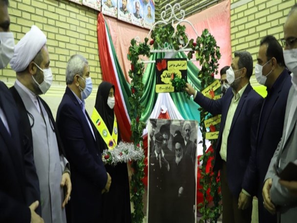 یکی از دستاوردهای انقلاب اسلامی شکوفایی نسل جوان است