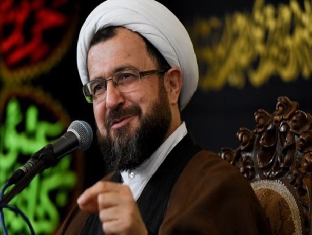 دستاوردهای انقلاب بیش از مشکلات آن است/ رویش شخصیت های مهم از مصادیق بارز انقلاب است