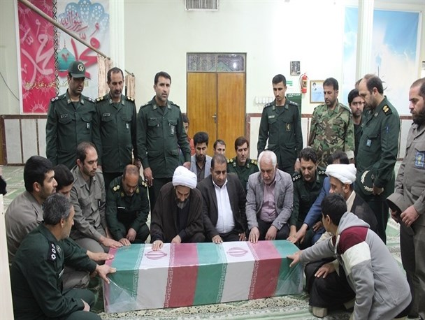 پیکر شهید گمنام وارد نورآباد شد+تصویر