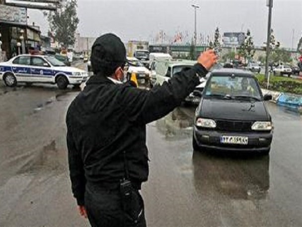 تشدید کنترل ورود خودرو‌ها در مبادی ورودی مازندران/ بارش برف در ارتفاعات هراز آغاز شد