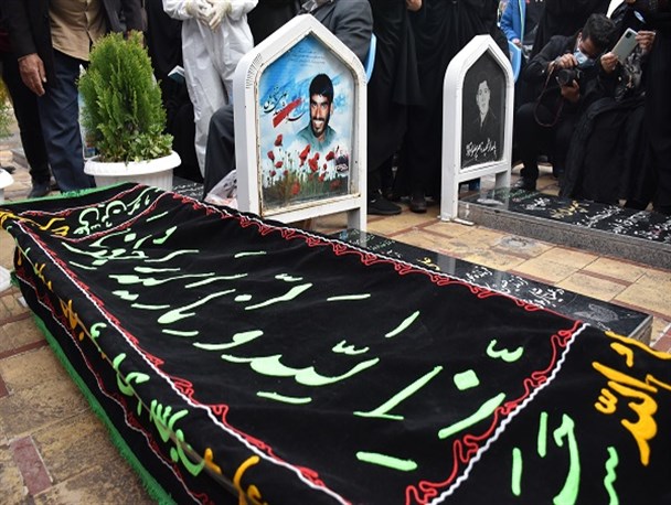 مادر سردار شهید علی شفیعی به فرزند شهیدش پیوست