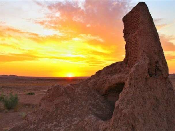 بررسی ۲۰ گونه گردشگری در کاشمر/ مطالعات اولیه گردشگری کویر "گندم بر" انجام شد