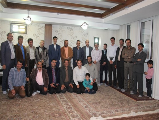 دیدارجمعی از هنرمندان قاین بانماینده منتخب دهمین دوره مجلس شورای اسلامی+تصاویر