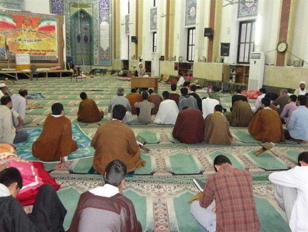 سنت حسنه اعتکاف در بندرترکمن در حال برگزاری است/تصاویر