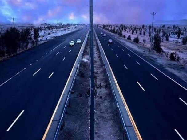 ​نظارت ویژه پلیس بر بزرگراه خلیج فارس زاهدان/ جابجایی افراد در عقب وانت بار ممنوع است