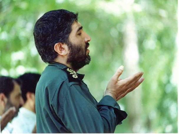 جوانانی که با اقتدا به نام حاج احمد کاظمی پا به عرصه مبارزه با کرونا گذاشتند+ فیلم