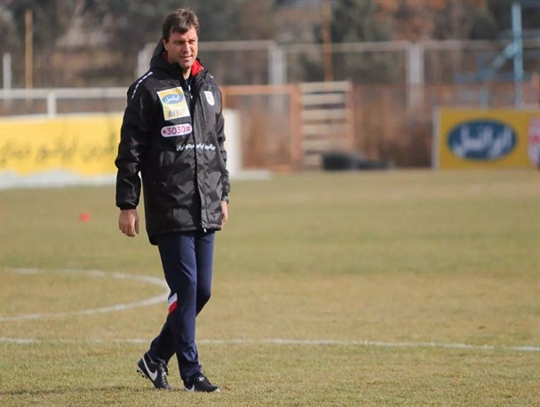 ساغلام: انجام یک بازی در ۴۵ روز ناخوشایند است/ ربیعی: لذت فوتبال با تماشاگران را می‌دانم