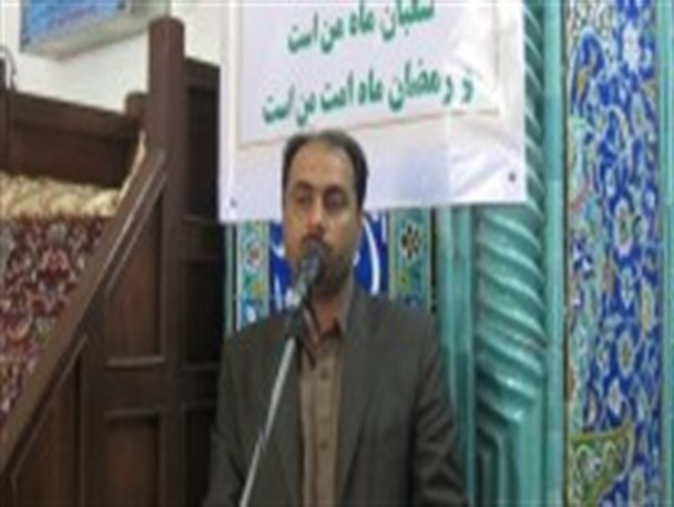 دست توانای معلم است که چشم انداز آینده ما را ترسیم می کند