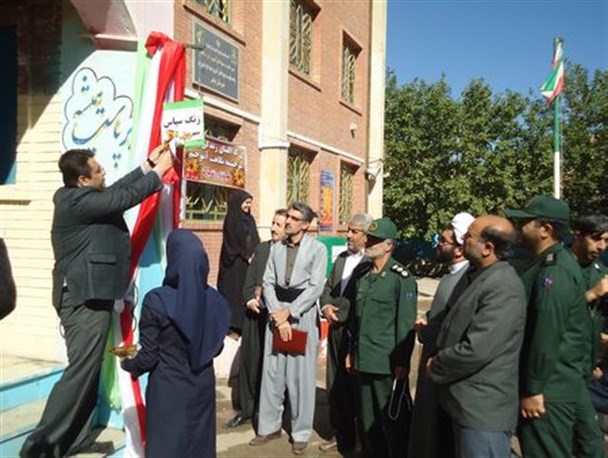 زنگ سپاس از معلم در مدارس شهرستان جوانرود نواخته شد