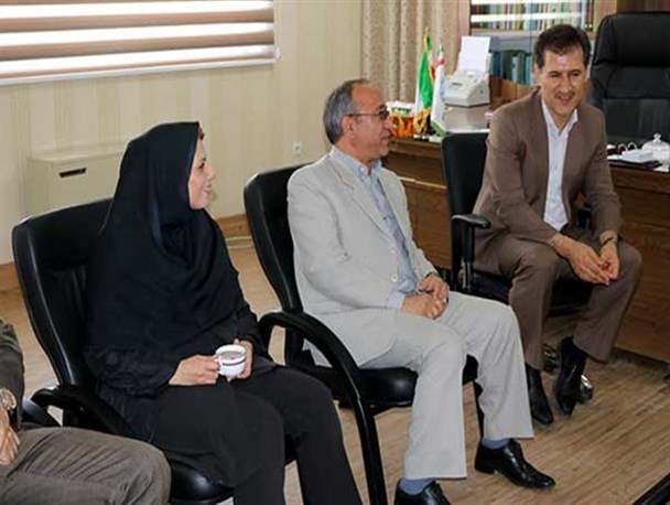 شهردار سنندج:با تمام توان از برنامه‌های آموزش و پرورش حمایت می‌کنیم