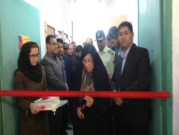 برپایی نمایشگاه نقاشی و آثار ویترای هنرمند رضوانشهری
