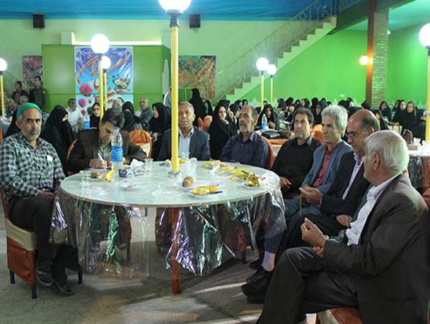 جشن روز معلم و تجلیل از بازنشستگان آموزش و پرورش ابرکوه+ تصاویر
