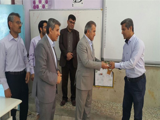 تجلیل از معلمان شهر کنگان+تصاویر