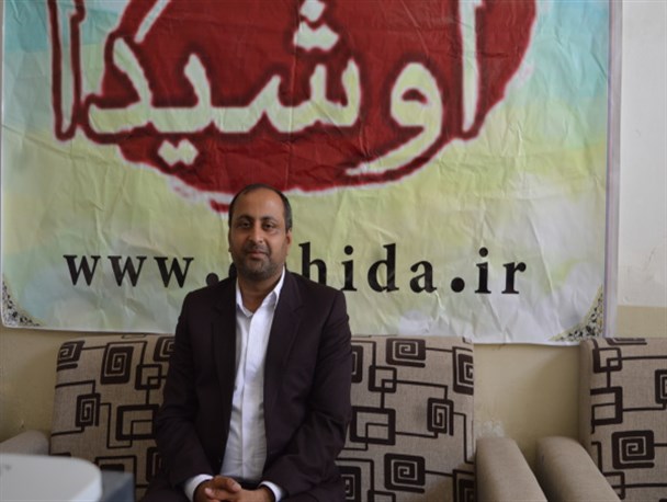 معلمان با گفتار و عمل خویش در جهت مصرف کالای داخلی می توانند راهگشای اقتصاد مقاومتی باشند