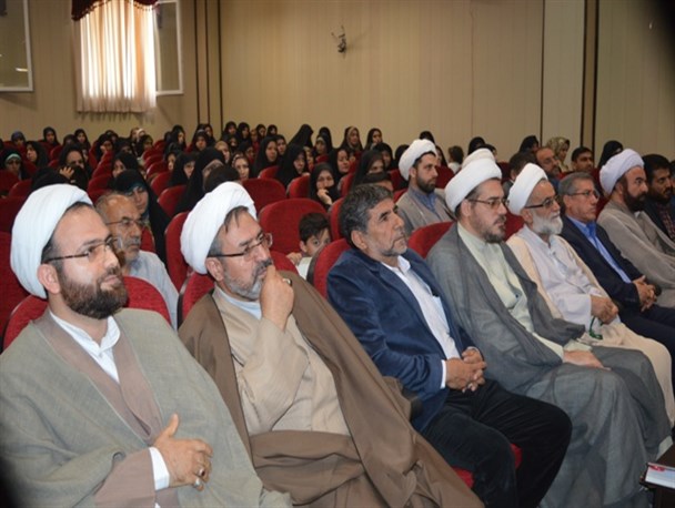 خانواده‌ها تربیت قرآنی فرزندان را فراموش کرده اند