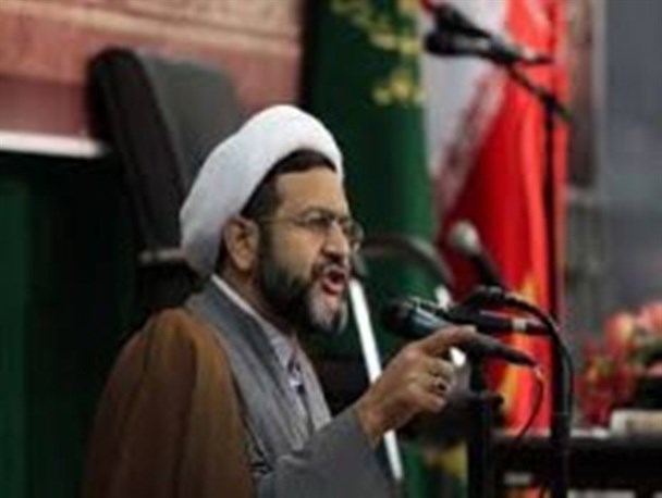 استاد مطهری اگر بود،در برابر اندیشه کج اسلام رحمانی می ایستاد/سپاه اندیشه های خود را از شهید مطهری می گیرد