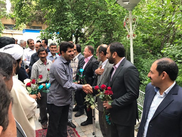 ادای احترام مسئولین کوار به جانبازان شهرستان +تصاویر
